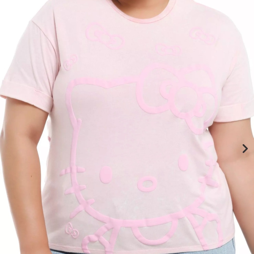 NWT Hot Topic Hello Kitty Face Pink T Shirt Boyfriend Fit Size Medium